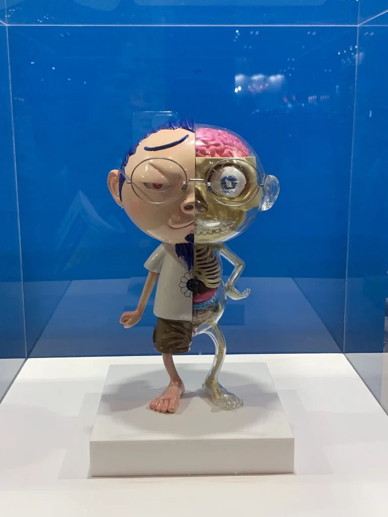 現代美術作家 村上隆氏の**ワンダーフェスティバル2019[冬]**での展示。制作に携わらせていただいた事例。大スケール造形。