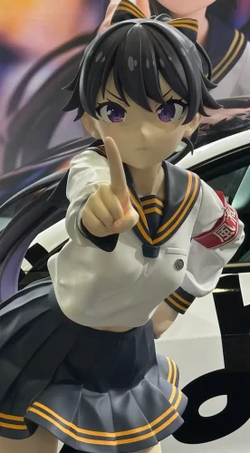 ワンダーフェスティバル2024[冬]で展示された、1/7スケール発売記念1/1等身大フィギュア「在波うゆ」の制作事例。大スケール造形をプラスティックマニア（プラマニ）にて携わらせていただきました。