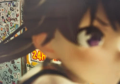 夜の秋葉原の街並みで1/1等身大フィギュア「在波うゆ」を撮影したポートレート「ナイトアウル＆ウユ」プロモーション用大スケール造形事例。