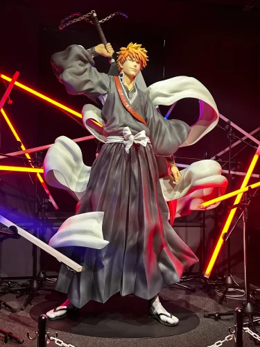 Ultra-high precision 3D scanning and life-size enlargement of a figure prototype from Manga Artist Tite Kubo's "BLEACH / Ichigo Kurosaki." High-accuracy output despite significant scale-up.